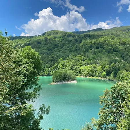 Utopia View *